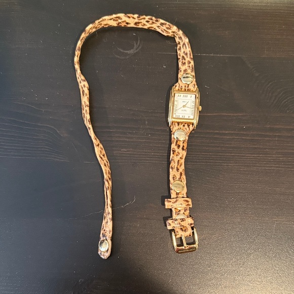 La Mer Leopard wrap Pattern Watch with Gold Accents - Picture 1 of 3